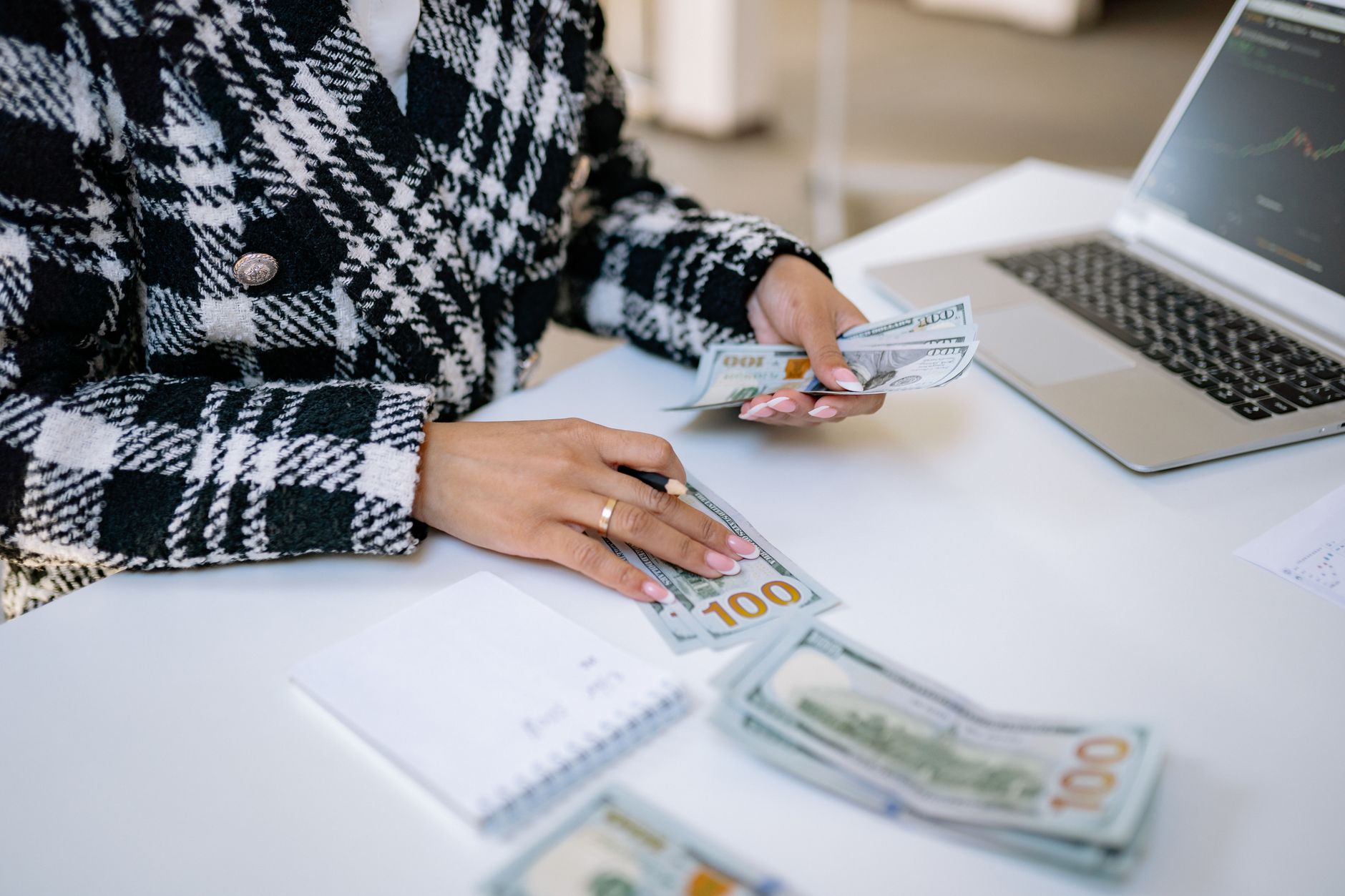 Can you become a professional stock trader?