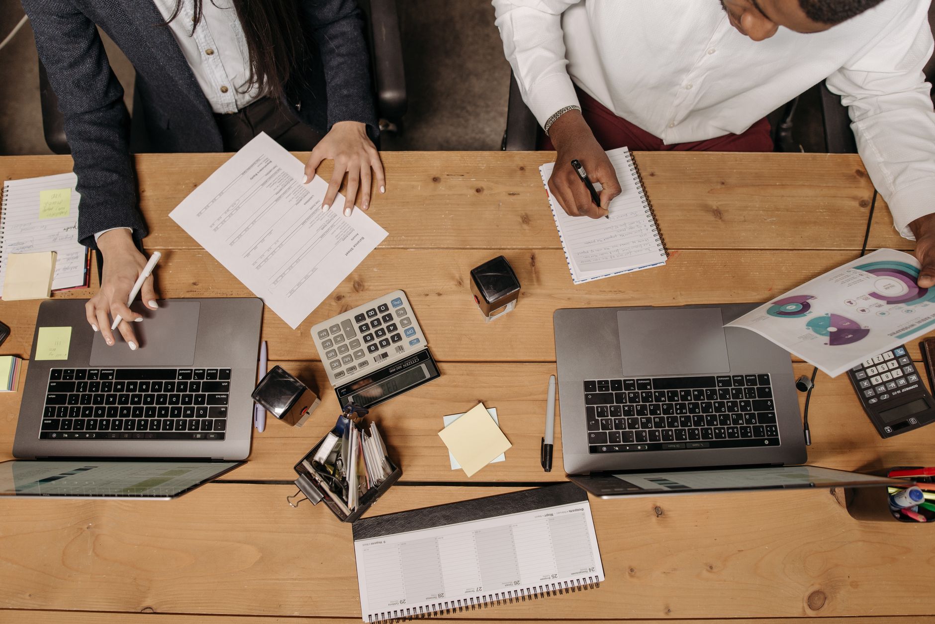 Get some quality business experience with reputed brokers