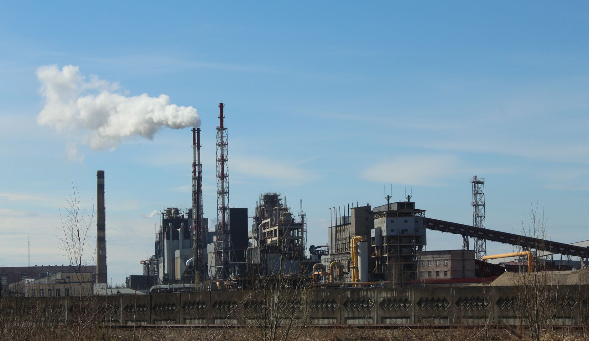 Industrial Apparel: Analyzing The Very Best 3 Brands As Well As Their Choices