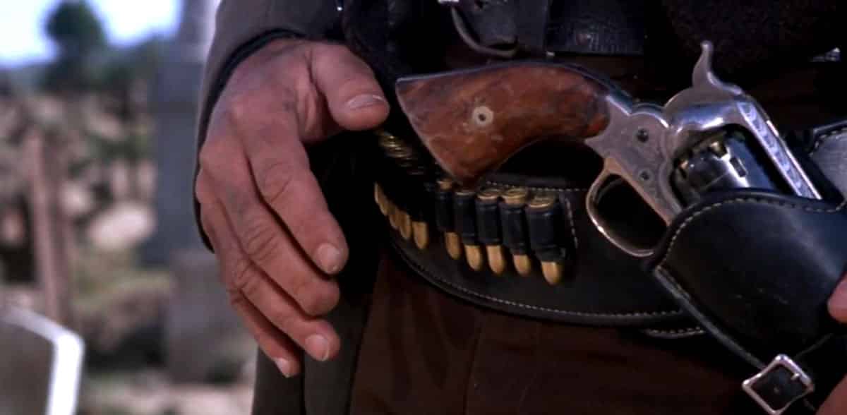 Why A Leather Shoulder Holster Is More Beneficial To Your Body?
