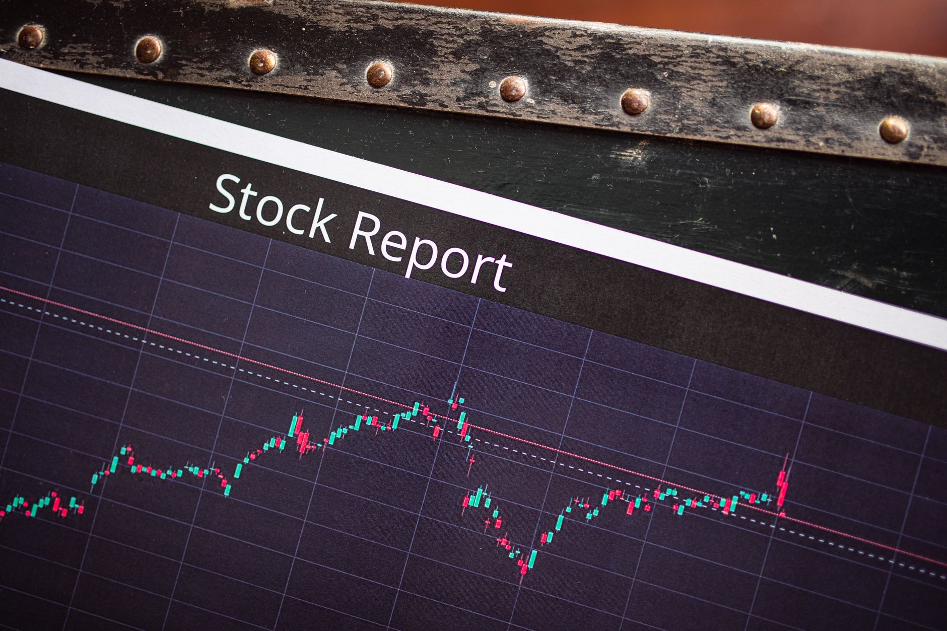 DuPont stock performance: Clear risks and recent earnings
